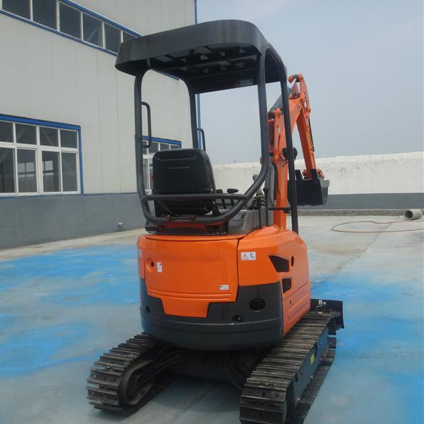 1.8噸高配無尾國產(chǎn)小型挖掘機(jī)