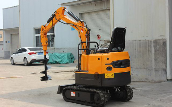 農(nóng)用小挖機廠家
